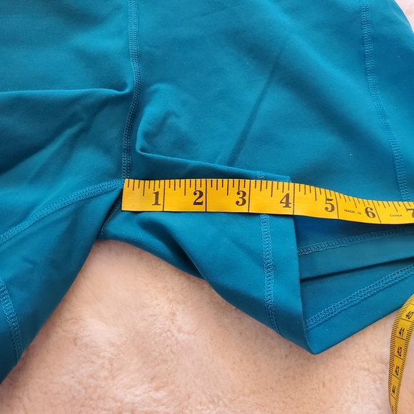 New Better Bodies Soho Shorts Size Large - Picture 9 of 15